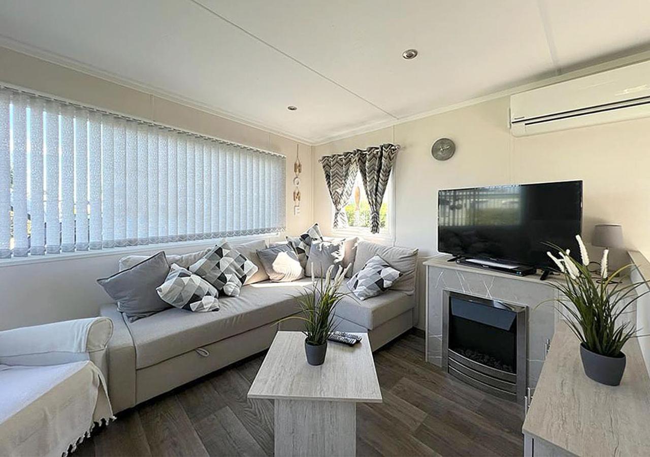 Lathum Chalet Am See מראה חיצוני תמונה